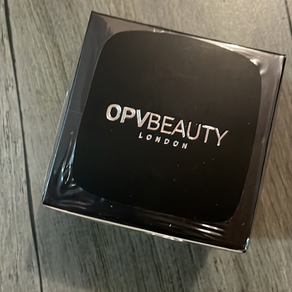 OPV Beauty Translucent Powder - Picture 2 of 4